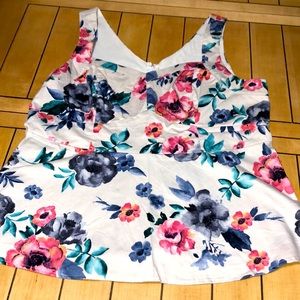 Torrid Beautiful Empire Waist Top. Torrid size 2/ Plus Size 18